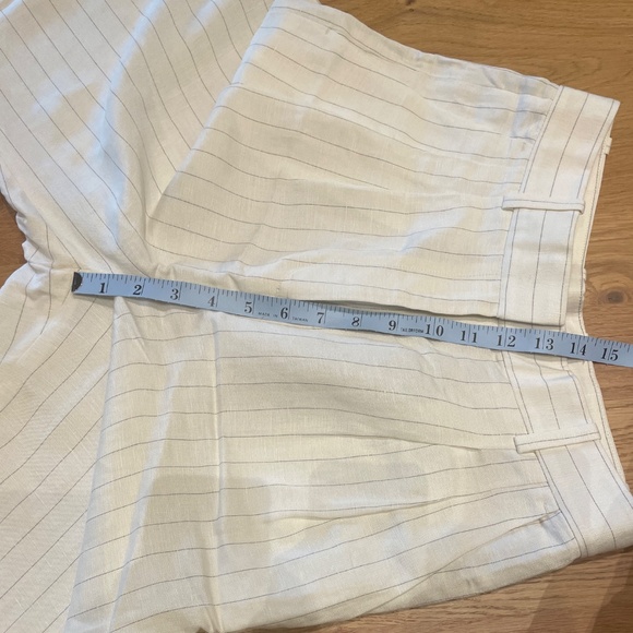 Club Monaco Pinstripe Pleated High Rise Linen Blend Trouser - Picture 5 of 12